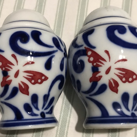 Pier 1 Butterfly Blossom Salt & Pepper - Picture 2 of 5